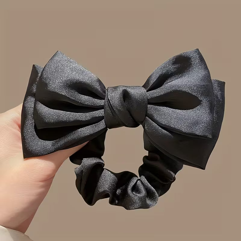 Satynowe Gumki Scrunchie z Kokardą – Elegancja w Każdym Detalu