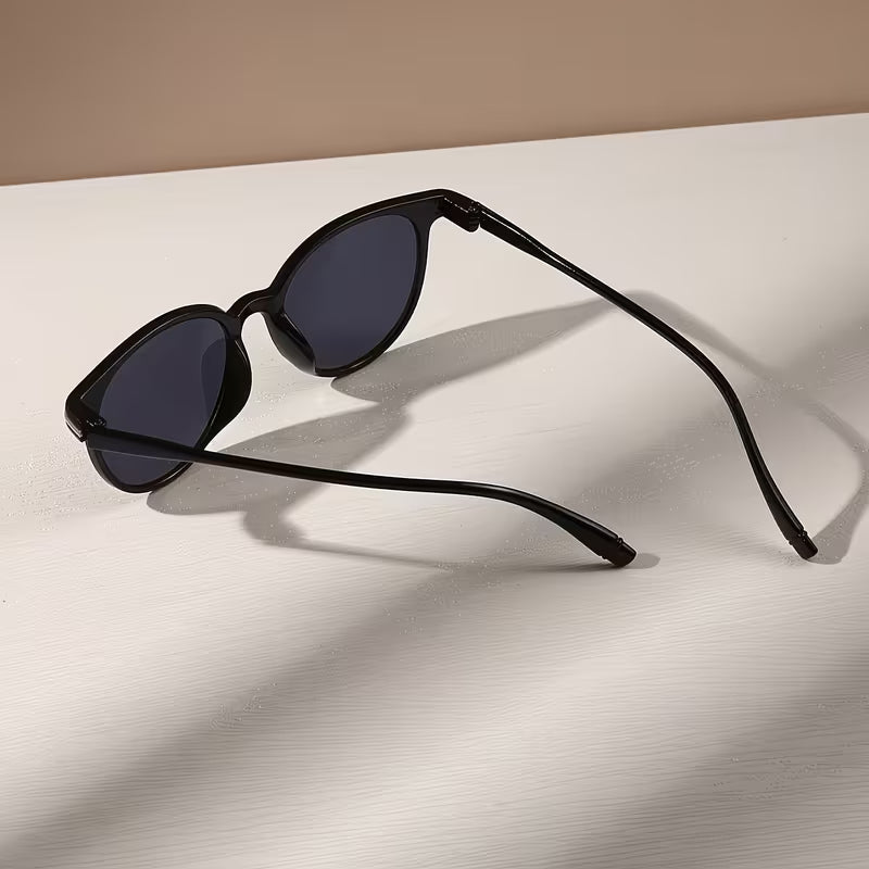 Czarne okrągłe okulary damskie