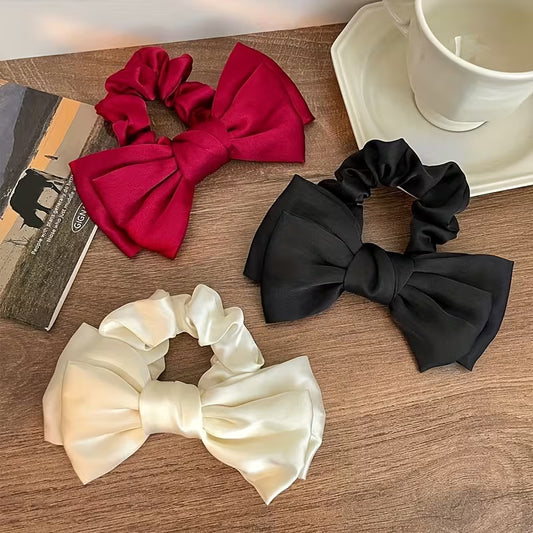 Satynowe Gumki Scrunchie z Kokardą – Elegancja w Każdym Detalu